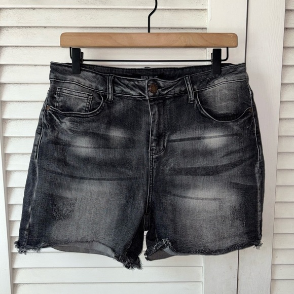 Judy Blue High Waist Fray Hem Cut Off Black Shorts size 1XL - Picture 2 of 5
